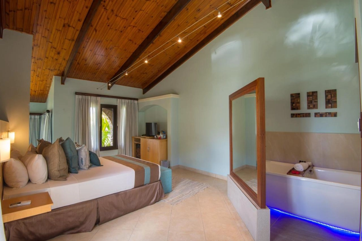 Coco de Mer Black Parrot Suites - Hotel Photo 38