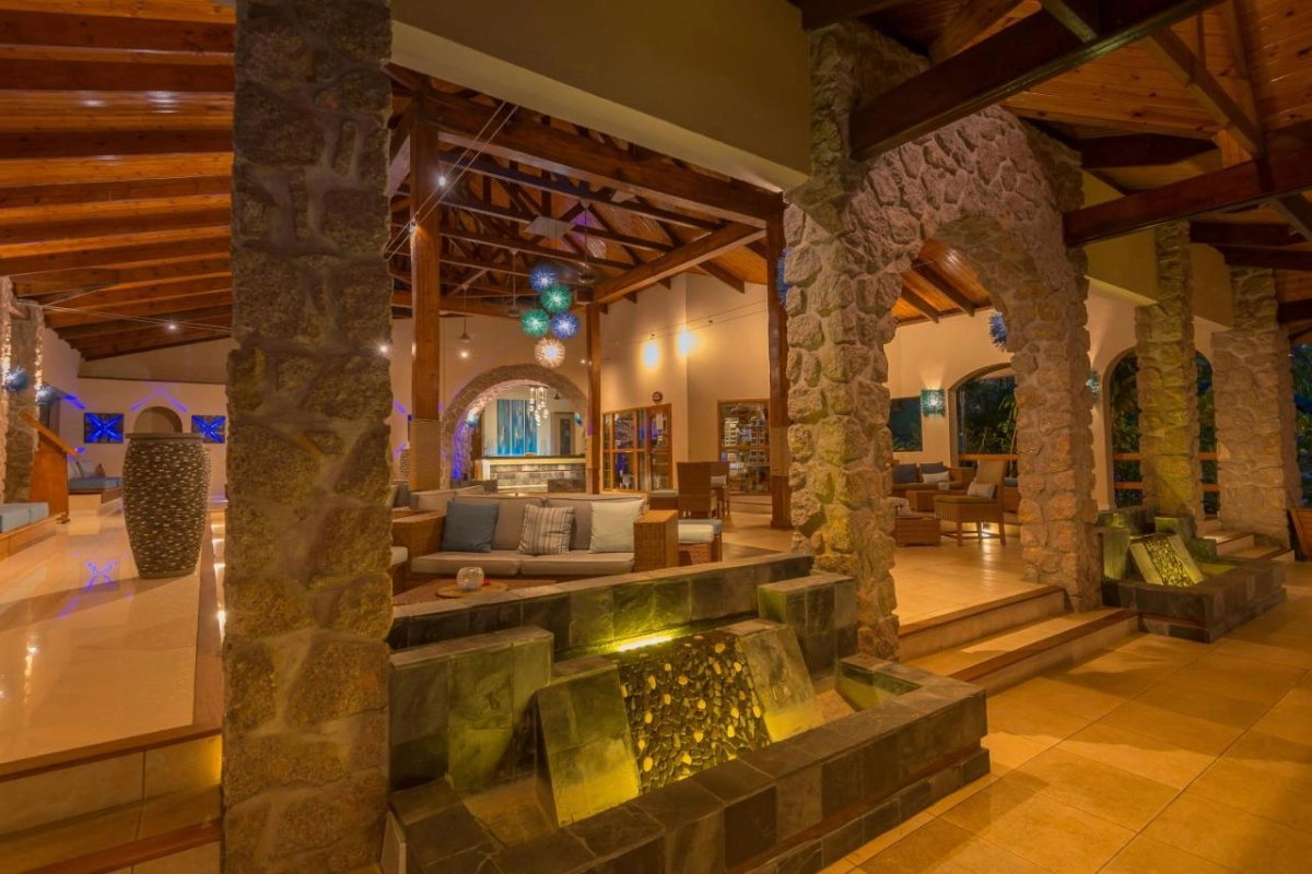 Coco de Mer Black Parrot Suites - Hotel Photo 56