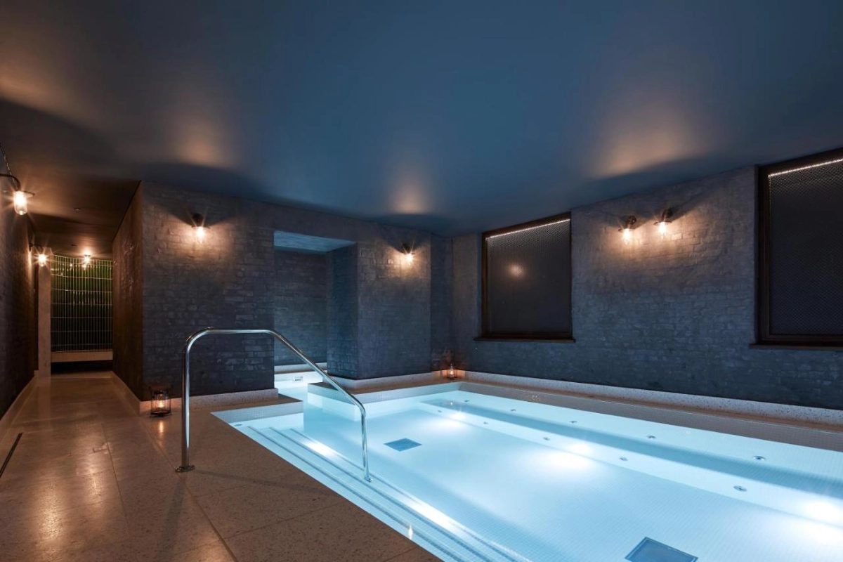 Taj 51 Buckingham Suites & Residences - Hotel Photo 14