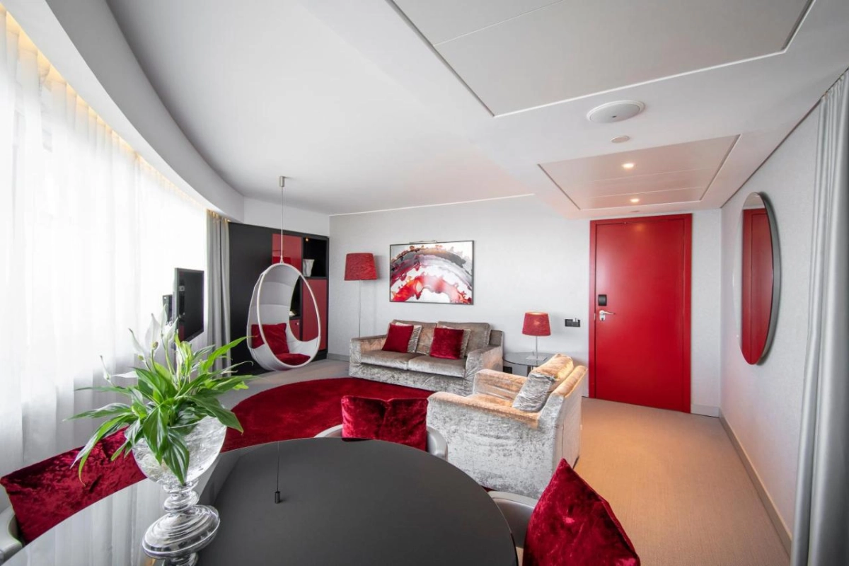 Myriad By Sana - Hotel Photo 15