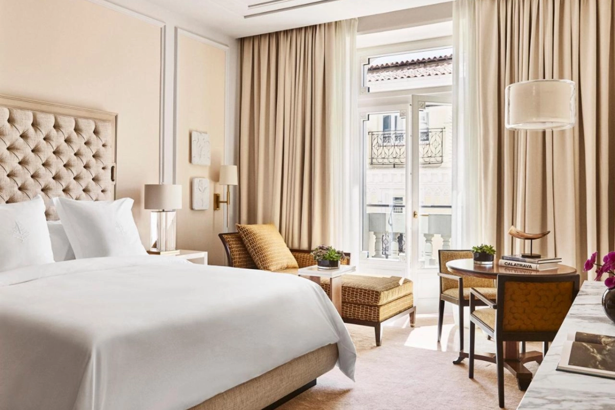 Four Seasons Madrid - Hotel Photo 9