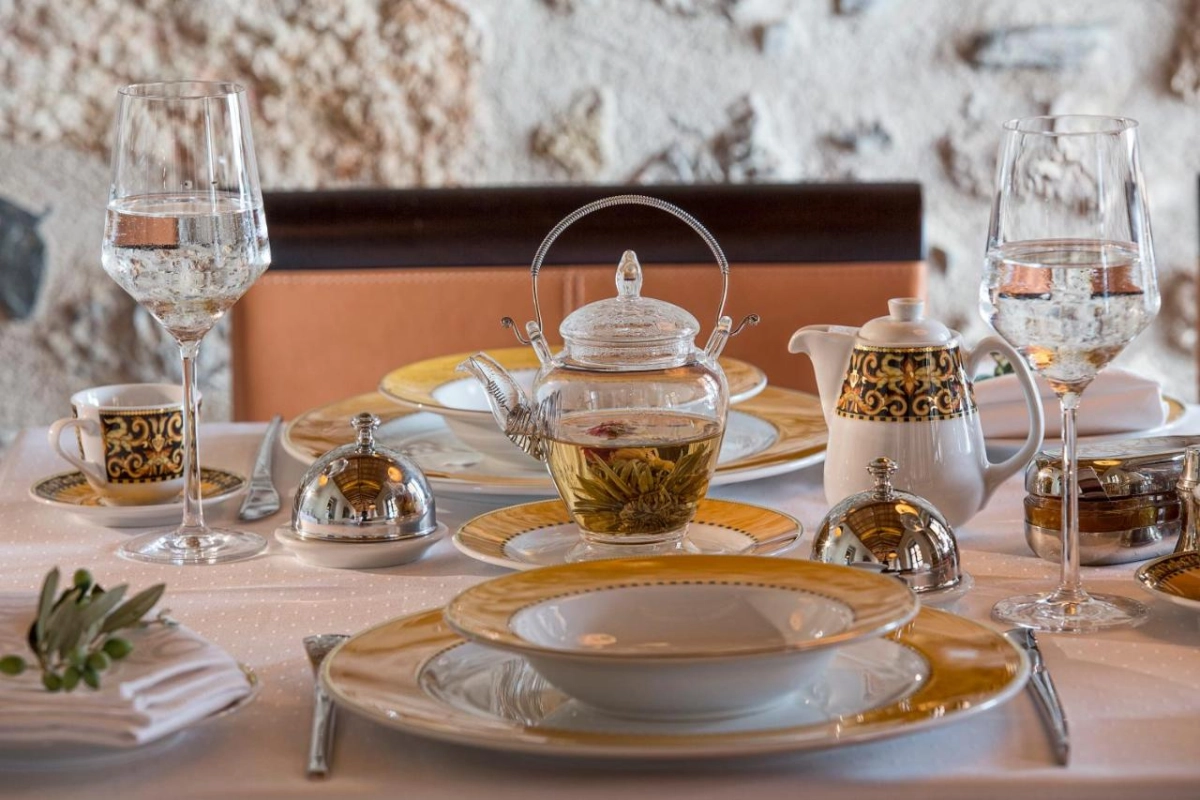 Moni Emvasis Luxury Suites - Hotel Photo 29