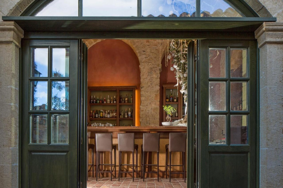 Moni Emvasis Luxury Suites - Hotel Photo 37