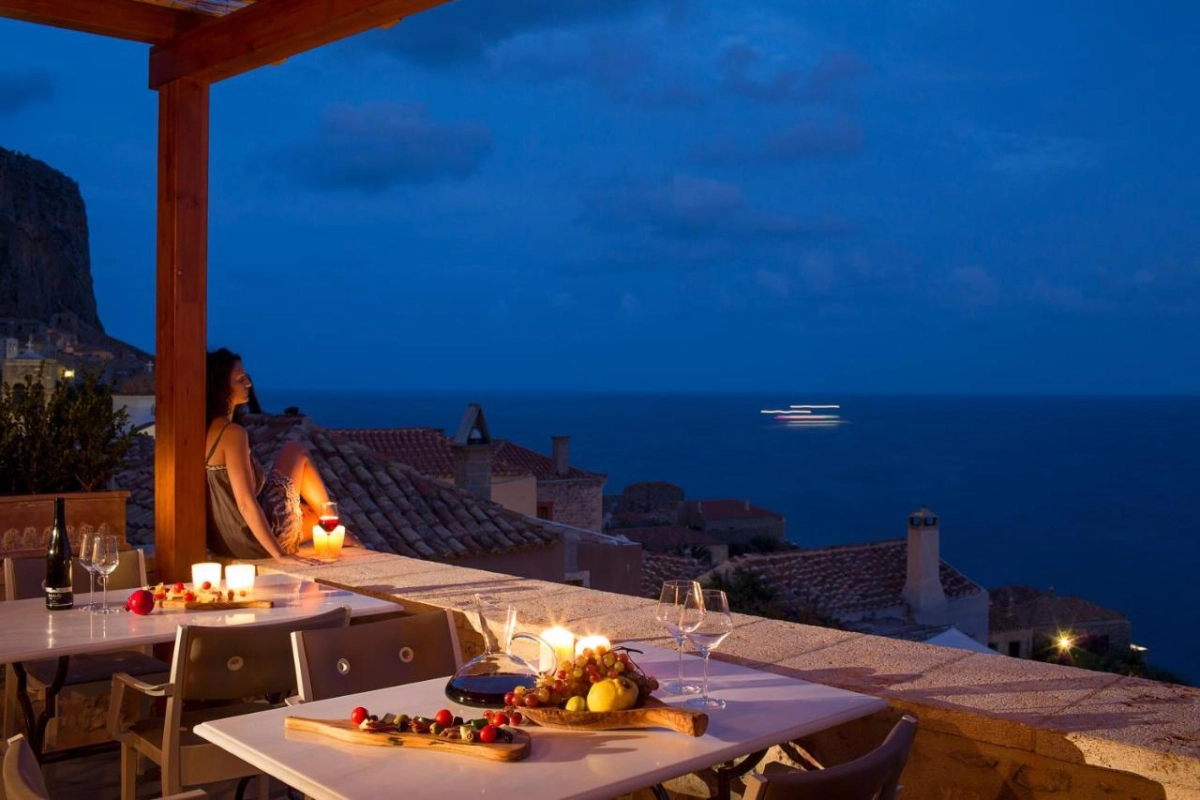 Moni Emvasis Luxury Suites - Hotel Photo 40