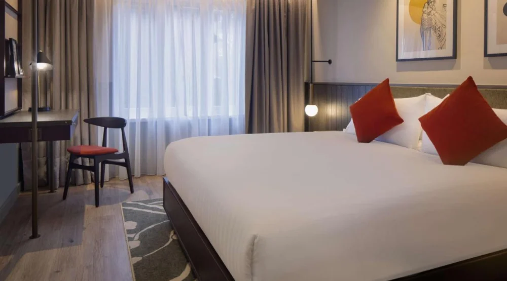 King Guest Room at The Samuel Ryder Hotel St Albans, Tapestry Collection Hilton