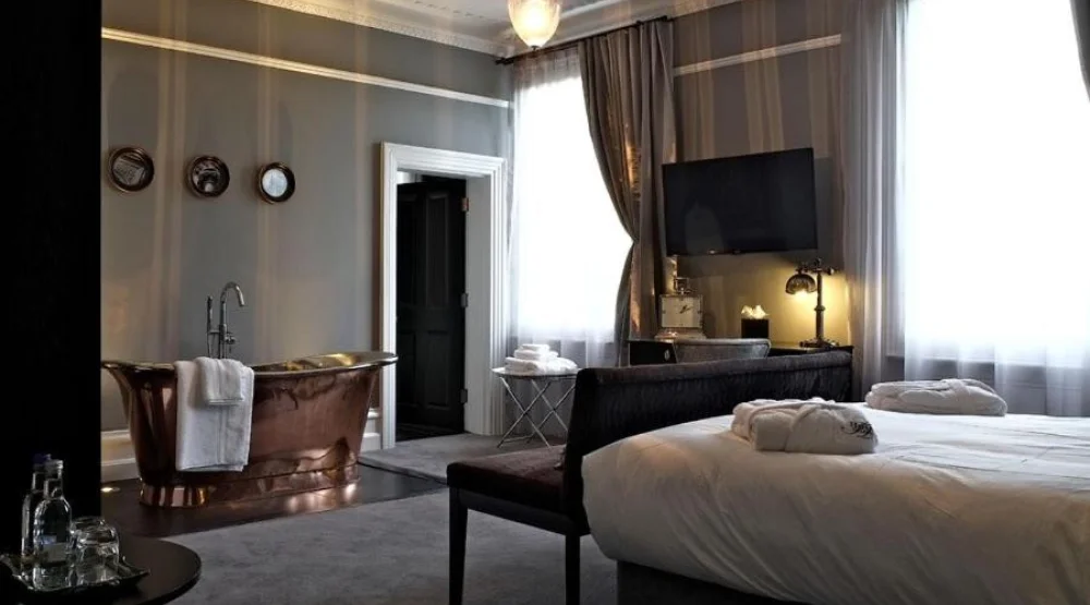 Deluxe Double Room at Poets House