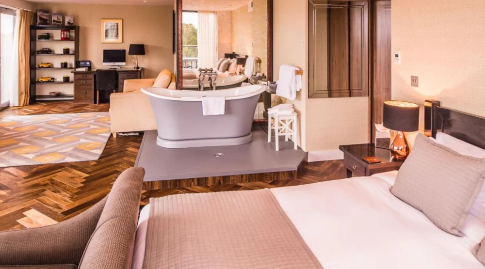 Senior Fellows Suite at The Varsity Hotel & Spa