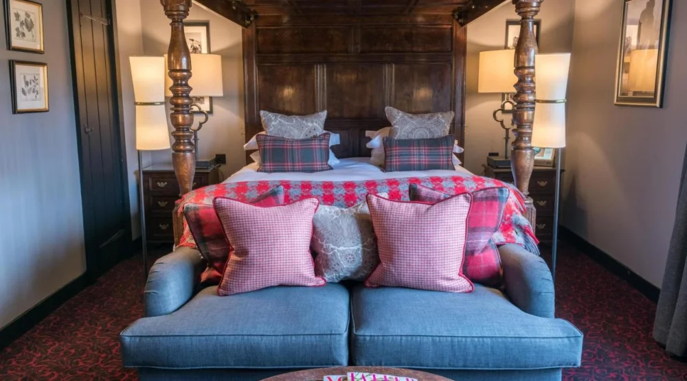 Cottage Four Poster Junior Suite at The Lygon Arms