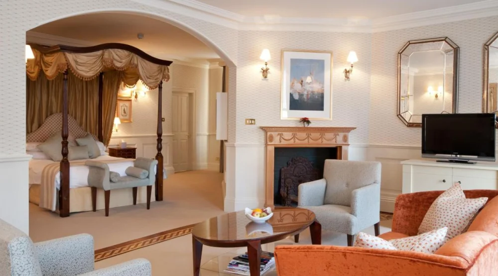 Four Poster Bed Suite at Castle House Hotel