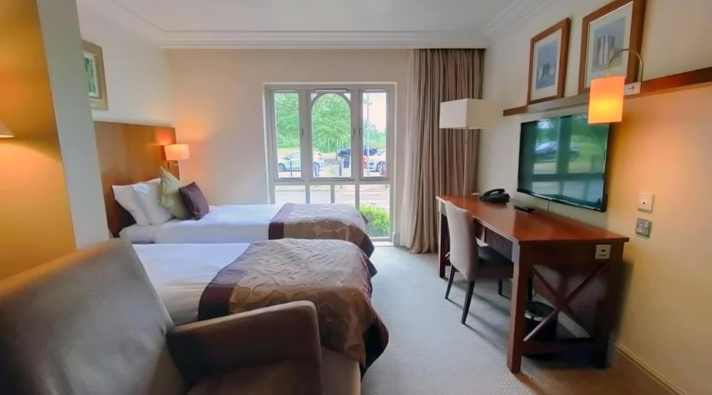 Main House Executive Twin Room at Priest House On The River