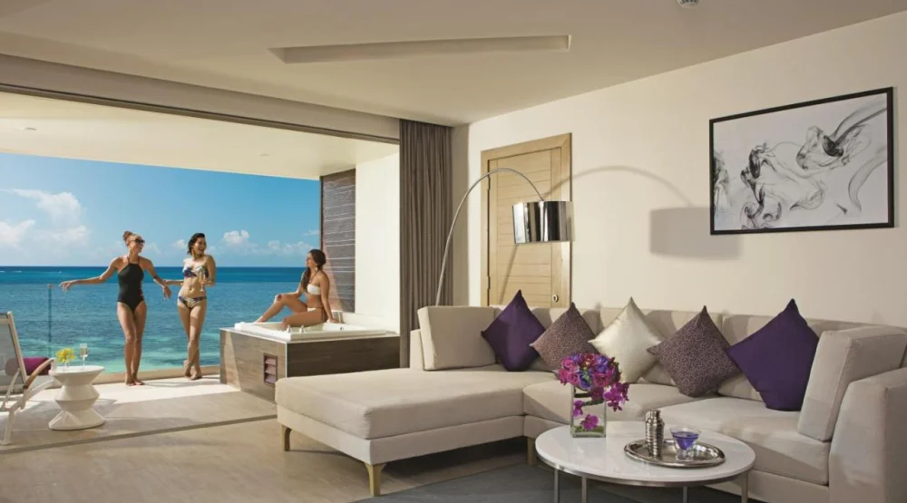 Xhale Club Master Ocean Front King at Breathless Riviera Cancun Resort & Spa