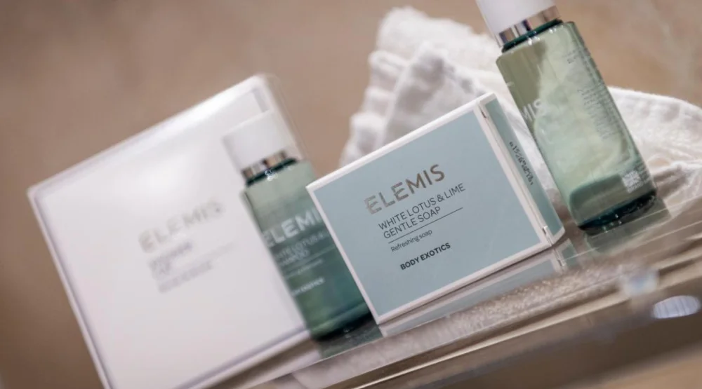 Deluxe Suite at Macdonald Leeming House