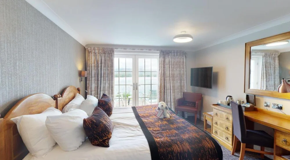 Hazel Twin Or Double Lake View Room with Balcony at Low Wood Bay Resort & Spa