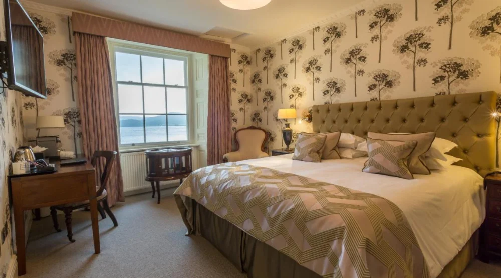 Double Room with Lake View at Storrs Hall Hotel