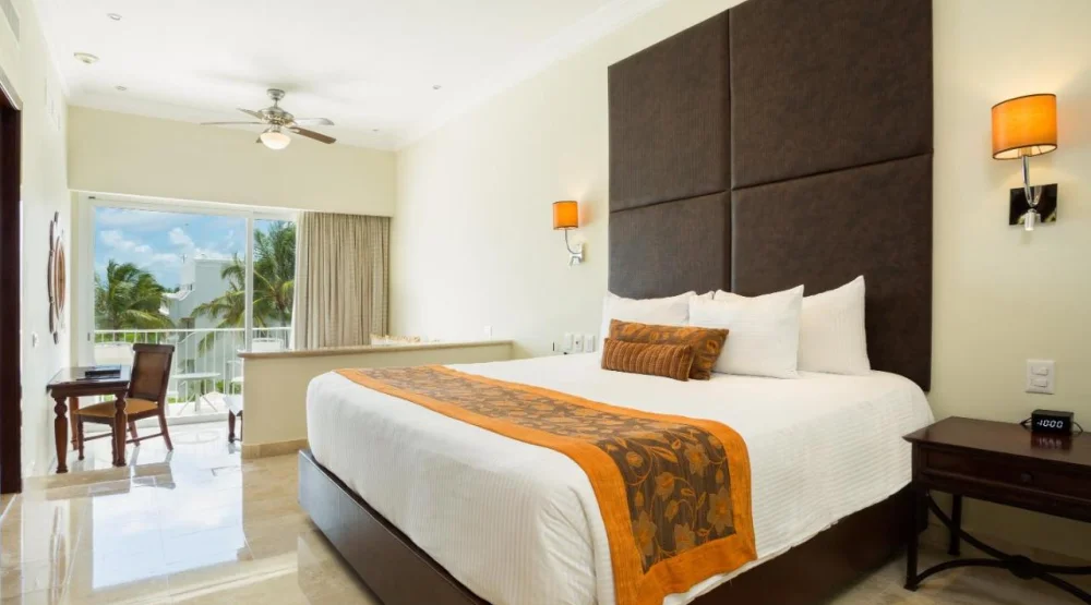 Preferred Club Junior Suite Ocean View King at Dreams Tulum Resort & Spa