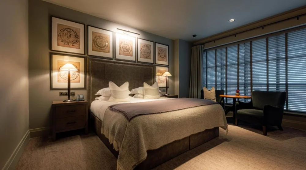 Classic King Room at Dakota Manchester