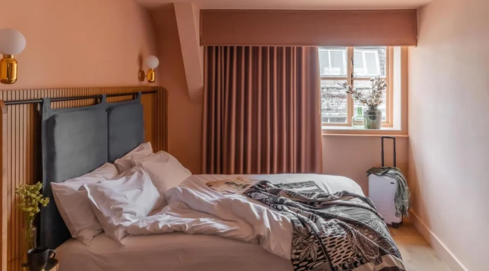 One Bedroom Suite with Desk at Whitworth Locke