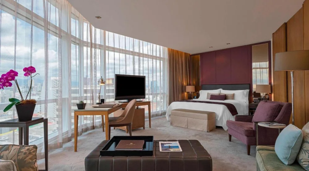 Executive Junior Butler Service, Suite, One King at The St Regis Mexico City