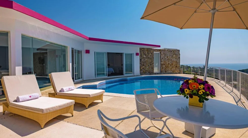 Master Suite with in & Out Pool at Las Brisas Acapulco