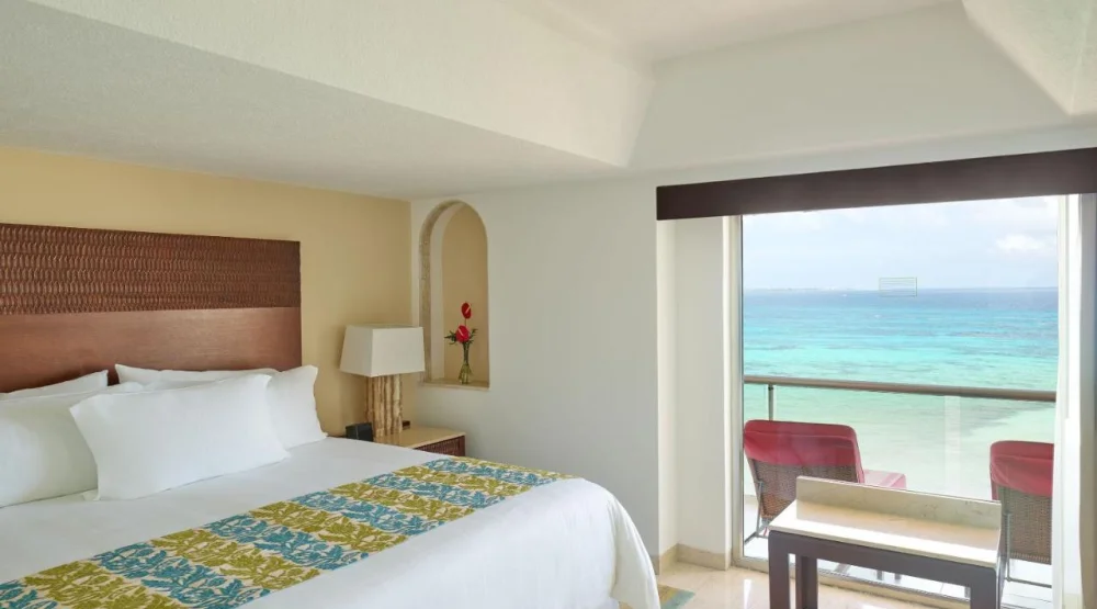 Infinite Ocean Front One Bedroom Master Suite at Grand Fiesta Americana Coral Beach Cancun