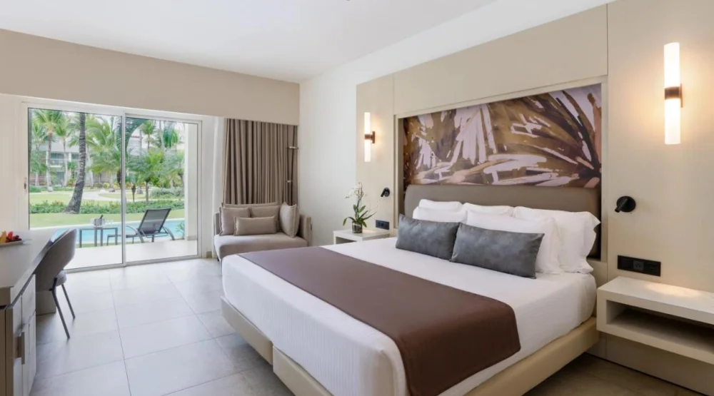 Allure Junior Suite Swim Up King at Breathless Punta Cana Resort & Spa