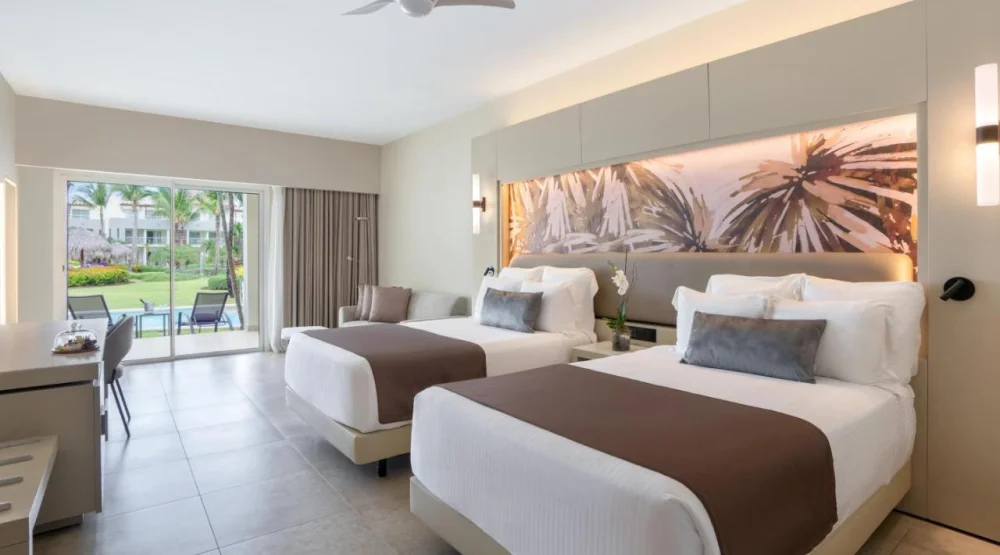 Allure Junior Suite Swim Up Double at Breathless Punta Cana Resort & Spa