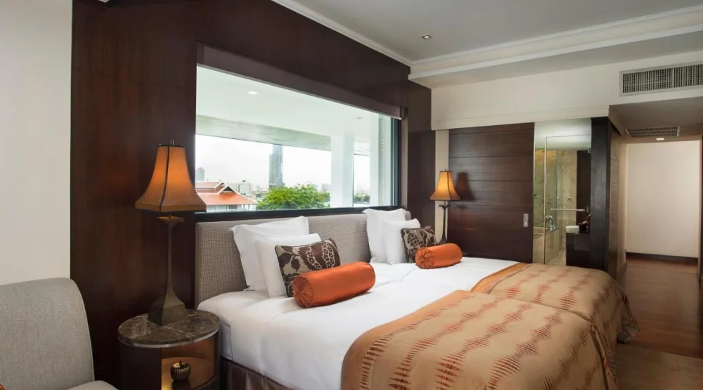 Junior River View Suite at Anantara Riverside Bangkok Resort