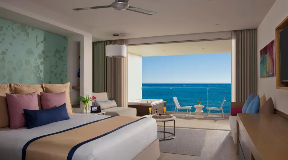 Preferred Club Junior Suite Ocean Front King at Secrets Riviera Cancun Resort & Spa