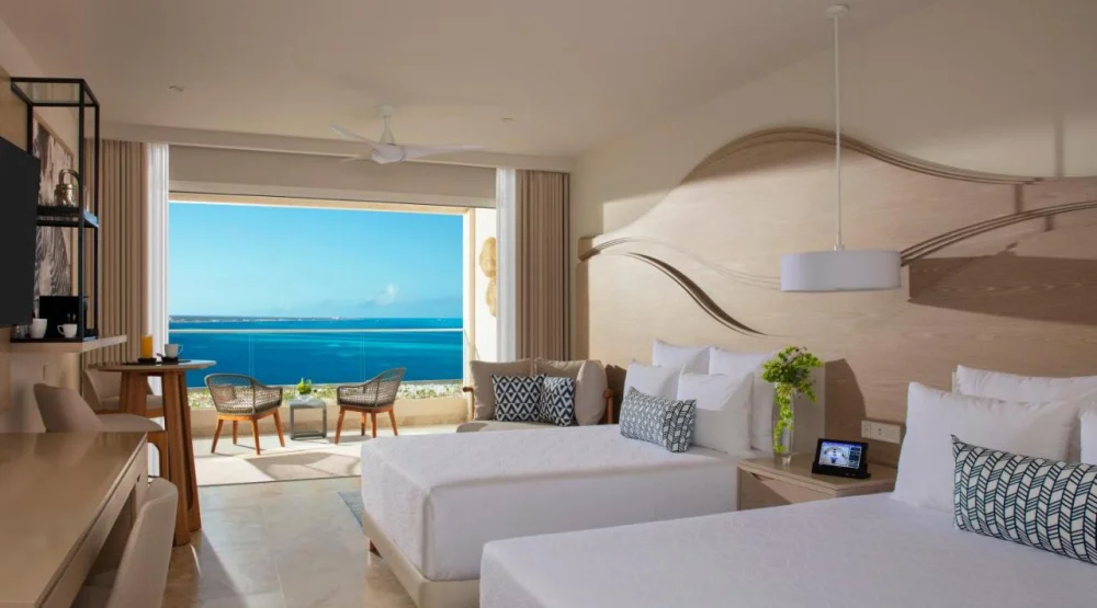 Xcelerate Junior Suite Live Big Ocean Front Double at Breathless Cancun Soul Resort & Spa