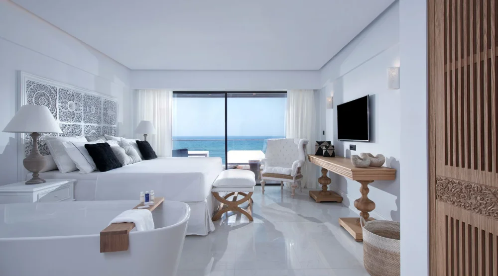 Deep Blu Deluxe Sea View Guestroom at Abaton Island Resort & Spa