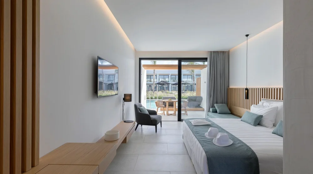 Deluxe Swim-up Suite at Hotel D'Andrea Lagoon