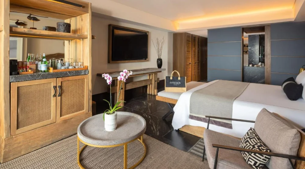 Signature Suite King Tropical View at Impression Moxche by Secrets