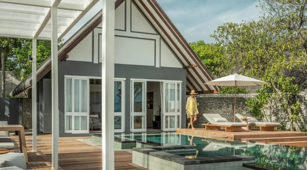 Premier Oceanfront King Bungalow with Pool at Four Seasons Resort At Landaa Giraavaru
