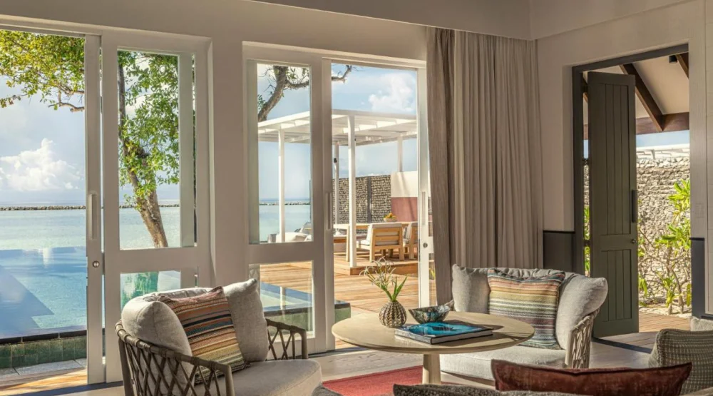 Premier Oceanfront Twin Bungalow with Pool at Four Seasons Resort At Landaa Giraavaru