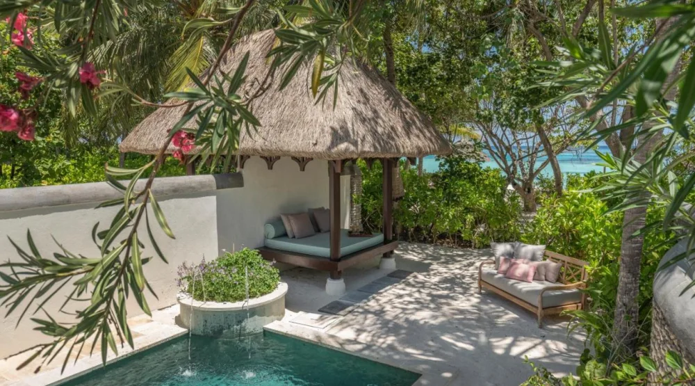 Deluxe Beach Pavilion with Pool King Bed at Four Seasons Resort At Kuda Huraa