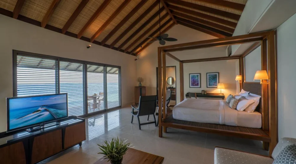 Deluxe Lagoon Pool Villa at The Residence Maldives At Dhigurah