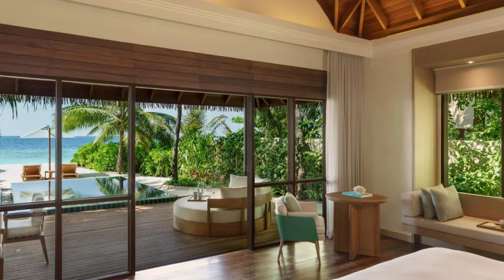 Deluxe Beach Bungalow with Pool at Huvafen Fushi