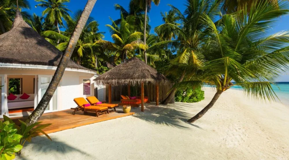 Deluxe Beach Villa at Sun Siyam Vilu Reef