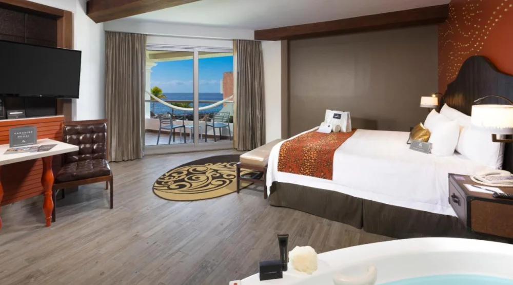 Diamond King at Hard Rock Hotel Riviera Maya