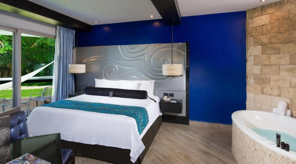 Heaven Deluxe Gold King - Adults Only at Hard Rock Hotel Riviera Maya
