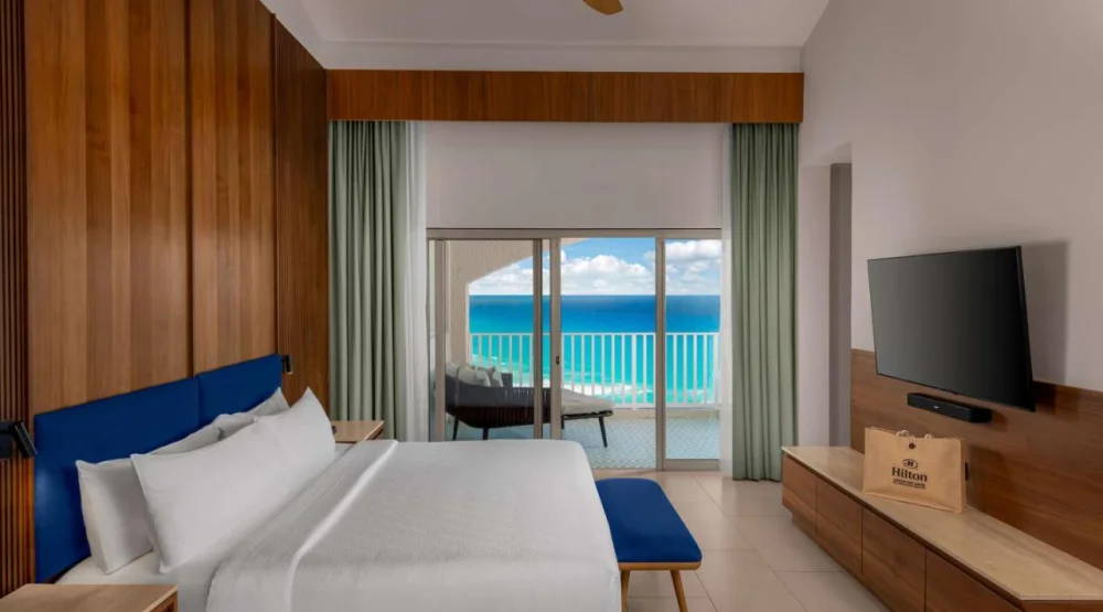 Honeymoon King Suite at Hilton Cancun Mar Caribe All-Inclusive Resort