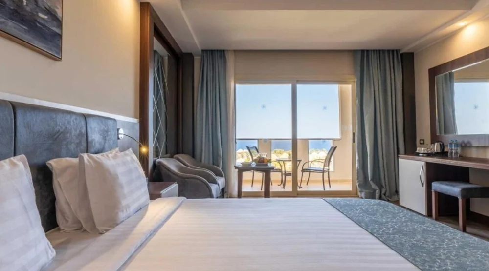 Grand Club Room Sea View at Serenity Alpha Beach