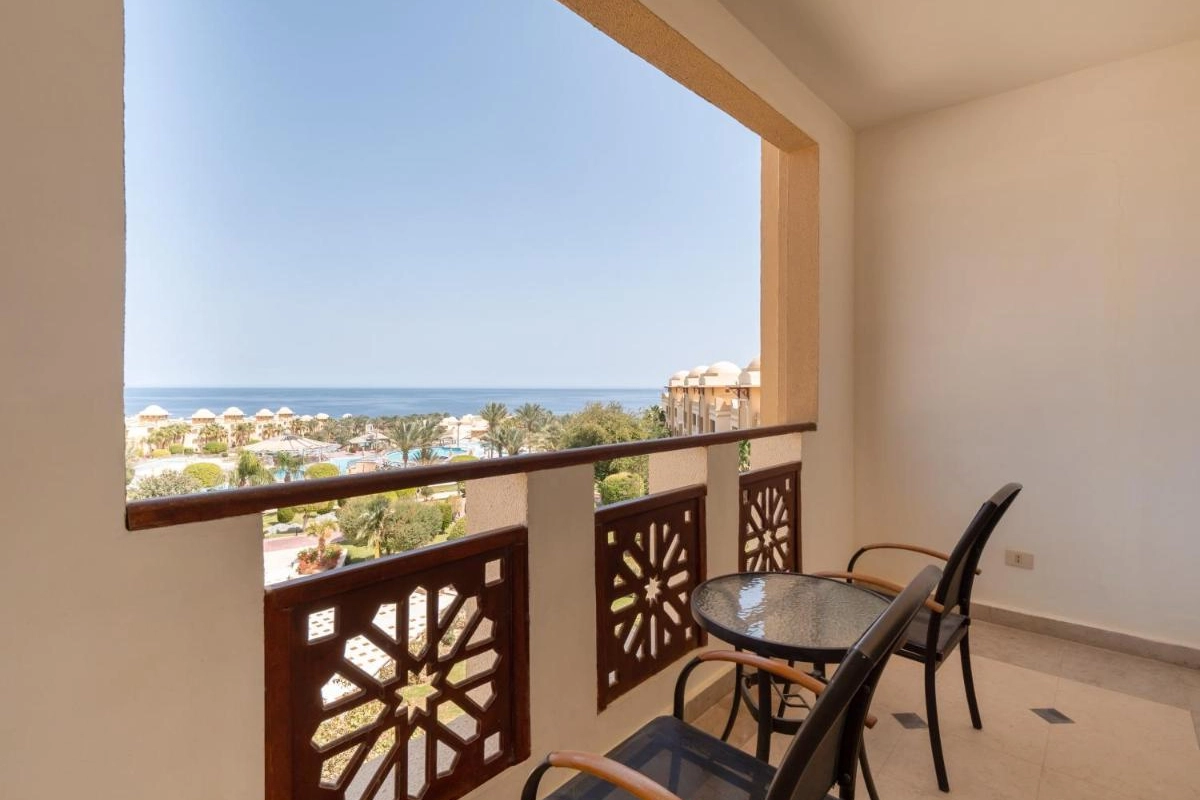 Serenity Alpha Beach - Hotel Photo 15