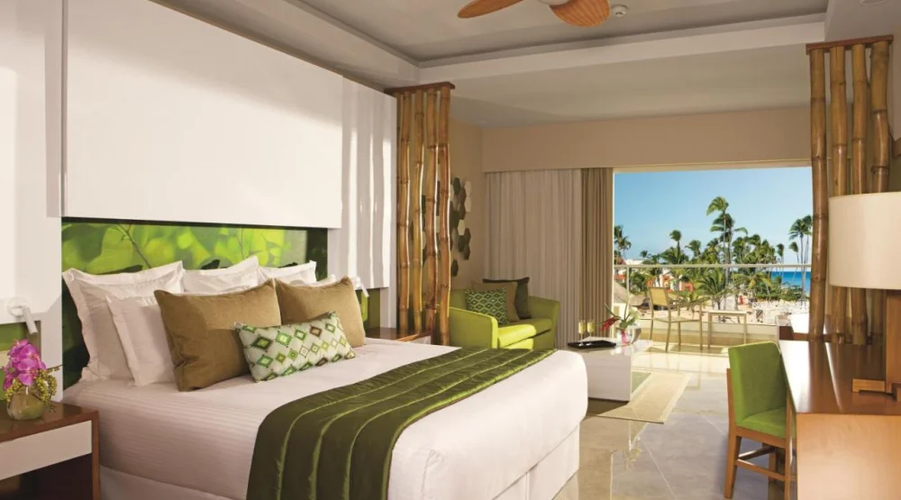 Preferred Club Junior Suite Partial Ocean View at Dreams Onyx Resort & Spa