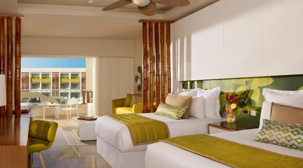 Junior Suite Garden View 2c at Dreams Onyx Resort & Spa