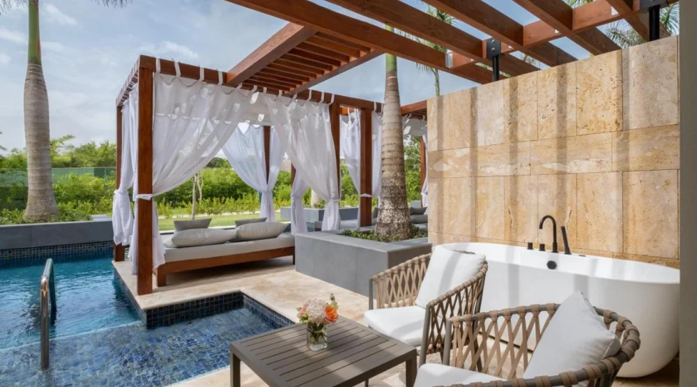 Preferred Club Junior Suite Swim Out Double at Dreams Royal Beach Punta Cana
