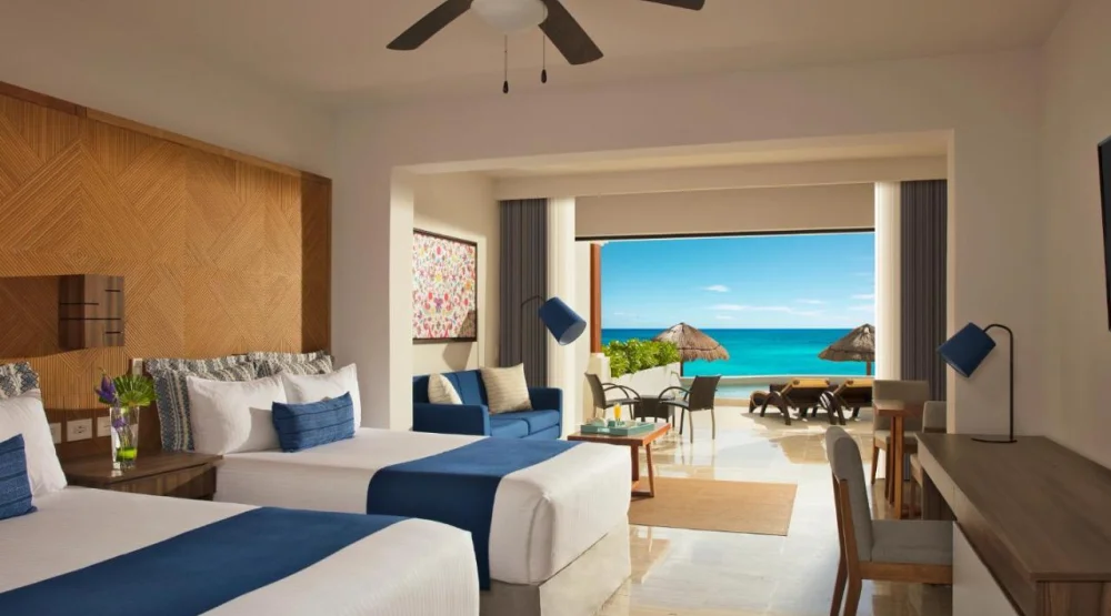 Double Junior Suite with Swim-out - Beach Front at Dreams Sapphire Resort & Spa