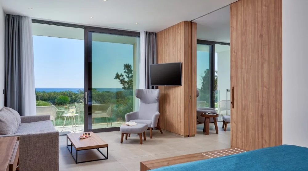 Two Bedroom Suite Sea View at Gennadi Grand