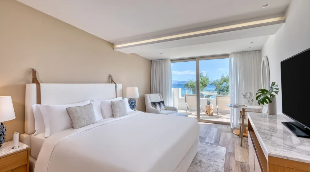 Emerald Residence One Bdr Sea View at Domes Miramare