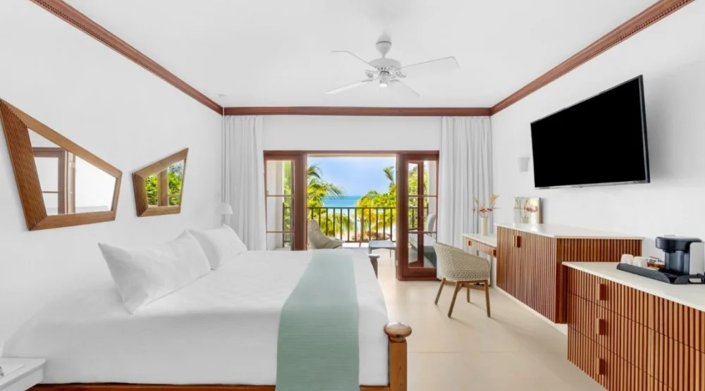 Beachfront Veranda Suite at Couples Swept Away